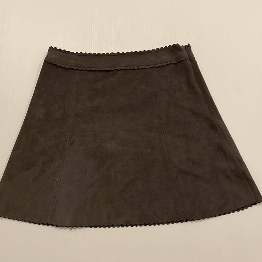 Altar’d State gray, short mini skirt. Women’s size medium